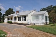 3 Bedroom Single-Family Home for Rent $1600