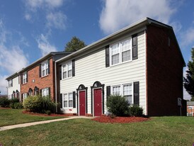 Clemmons Trace Village Apartments
