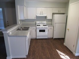 9901 Roxanna Dr Austin TX Apartments
