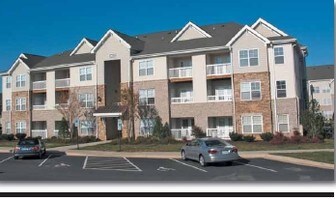 The Stratford at Hillcrest Towne Center Ap... Apartments