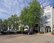 CHESTNUT CREEK Apartments