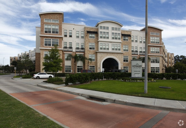 Voyager at The Space Center Apartments