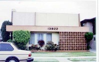 13822 Hawthorne Way Apartments