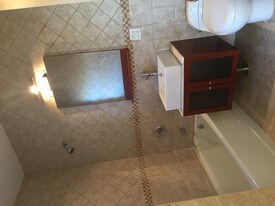7904 147th St Queens NY Apartments