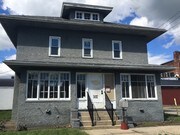 152 W Lincoln St Nappanee IN Apartments