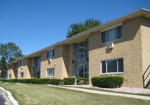 5100 N Lovers Lane Rd Milwaukee WI Apartments