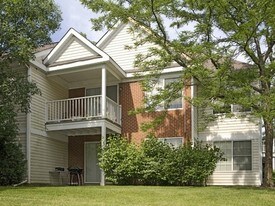 Village Green of Schaumburg Apartments