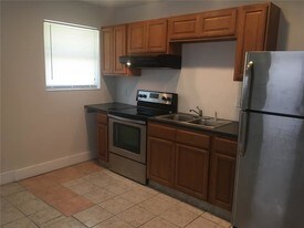 1816 SW 11th Ct Fort Lauderdale FL Apartments