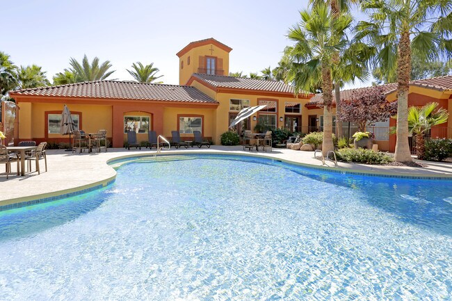 La Serena at Toscana Apartments