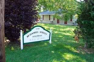 1348 E McDaniel St Springfield MO Apartments