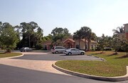 Villas At Lake Smart Apartments