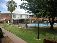 Capri Manor Apartments