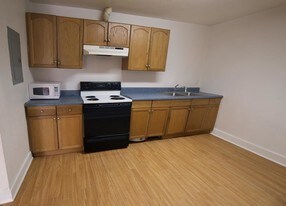 32 Brookside Cir Candler NC Apartments