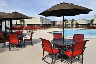 Emerald Pointe Apartment Homes