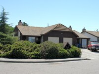 128 Bond Ave Apartments