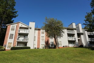 Polo Club Apartments