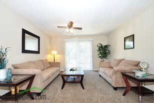 Woodley Gardens Apartments