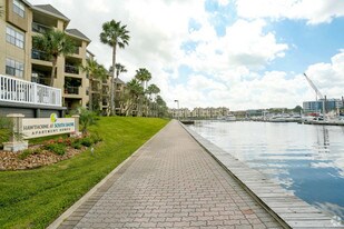 Hawthorne at South Shore Apartments