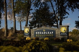 Broadleaf Boulevard Apartments