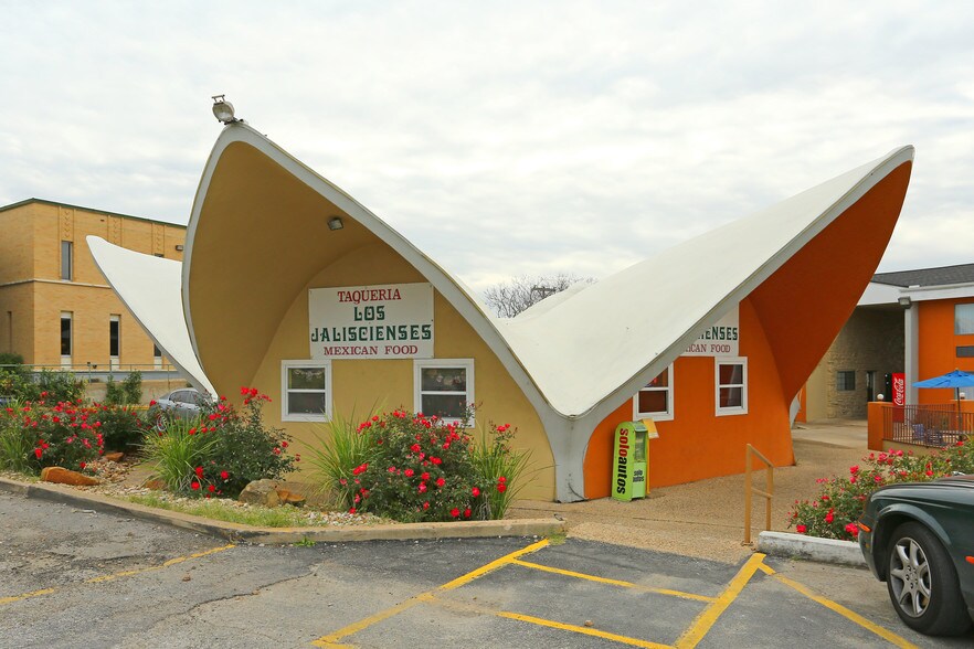 Mackenzie Pointe Apartments Rentals Austin, TX