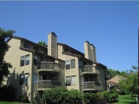 Parkridge I Apartments