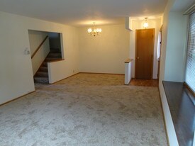 10141 W Fisher Pkwy Wauwatosa WI