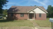 3 Bedroom Single-Family Home for Rent $700