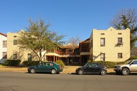 MAGNOLIA COURTS Apartments