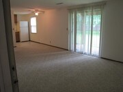 4 Williamsburg Ct Pekin IL Apartments
