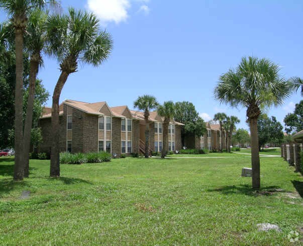 The Abbey at Northlake Apartments
