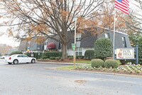 Fox Hill Apartments