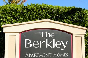 Berkley Apartamentos