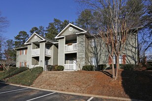 Dunwoody Pointe Apartments