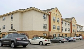 Furnished Studio – Milwaukee - Wauwatosa