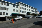 Hillside Courtyard Apartamentos