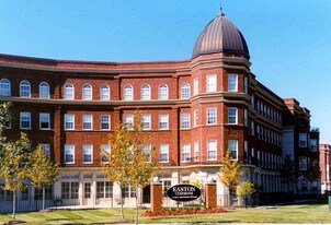 Easton Commons Apartments