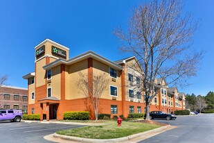 Furnished Studio – Charlotte - Tyvola Rd.