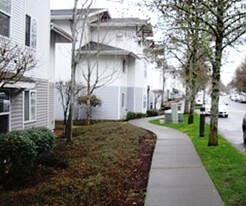 Fern Ridge Place Apartments