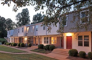Old Mill Townhomes Apartments
