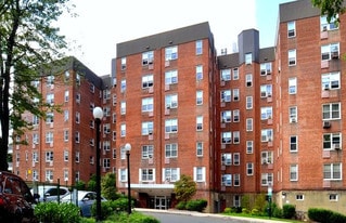 140 Pelham Rd New Rochelle NY Apartments