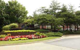 The Grove Pleasant Valley Apartamentos