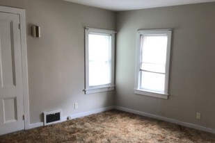 9 Carlton St Binghamton NY Apartments