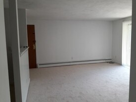 27 North St Stoneham MA Apartments