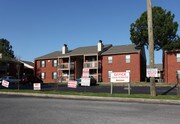 2800 McFarland Apartment Homes
