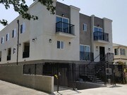 10940 Hartsook St Los Angeles CA