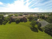 Robin Hill Apartments