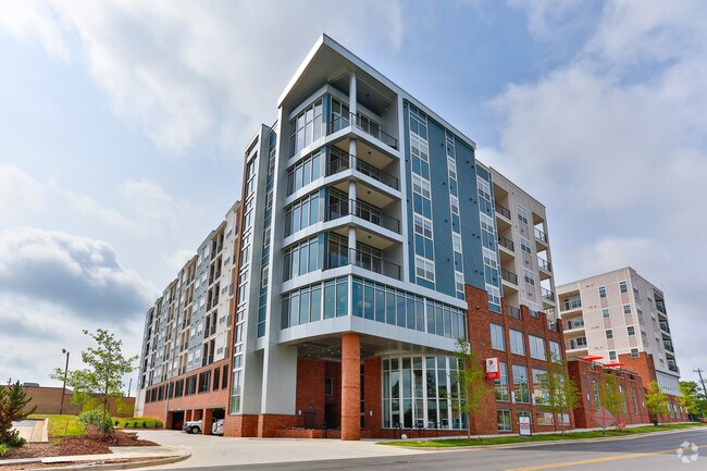 District Flats Summit and Church Apartments