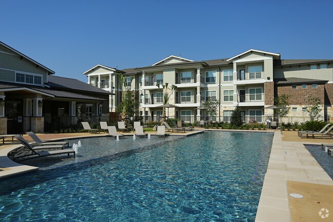 Lenox Creekside Apartments