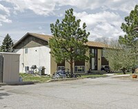 376 Jefferson St Apartments