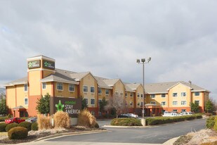 Furnished Studio – Springfield - South Apartments